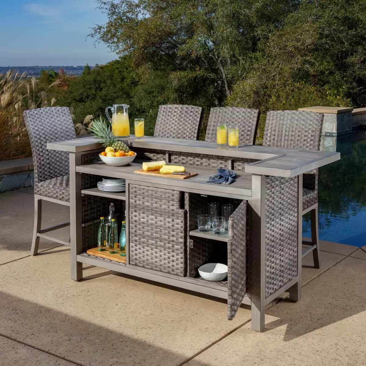 SunVilla Taylor 5 Piece High Dining Wicker Bar Set + Cover